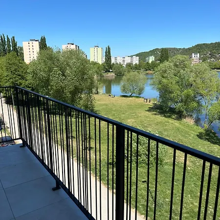 Apartment Luxusne Nad Jazerom