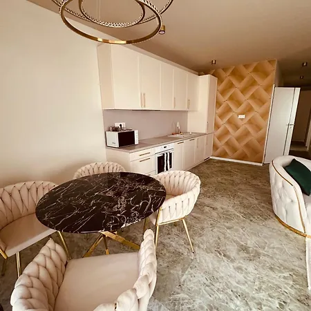 Luxusne Nad Jazerom Apartment