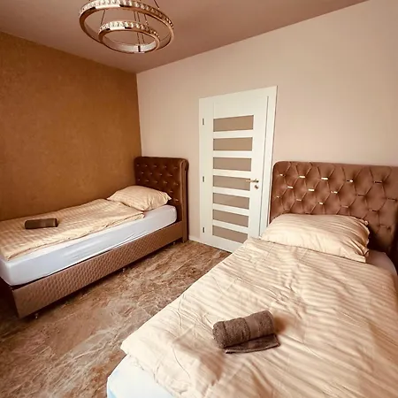 Luxusne Nad Jazerom *